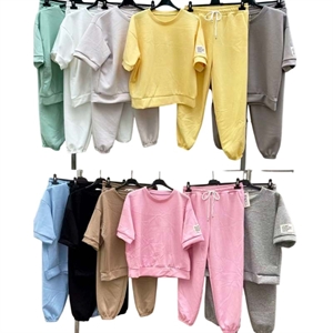 Komplet dresowy damski produkt Włoski