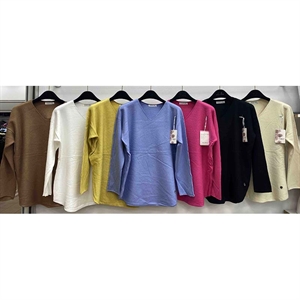 Sweter damski z dekoltem w serek  S/M-L/XL