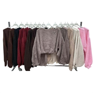 Sweter damski okrągły