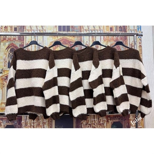 Sweter damski okrągły