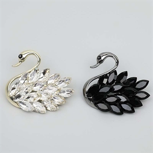 Broszka w kształcie łabędzia  3cm