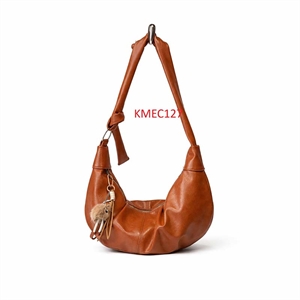 Torebka damska z brelokiem  45x19x7cm