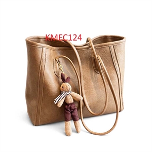 Stylowa torebka z brelokiem  35x26x12cm