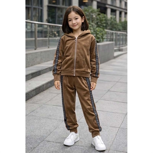 Komplet welurowy dziewczęcy (6-16)