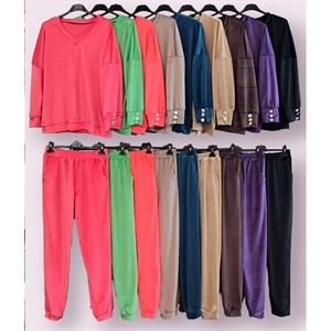 Komplet welurowy damski - Produkt Włoski