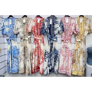 Sukienka damska z paskiem produkt Włoski