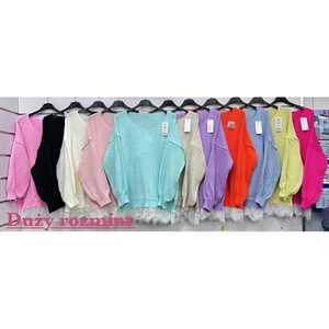 Sweter damski z dekoltem w serek