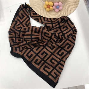 Chustka damska 70cm x 70cm