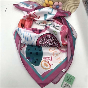 Chustka damska 70cm x 70cm