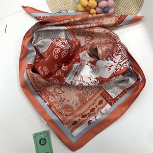 Chustka damska 70cm x 70cm