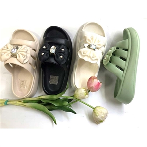 Klapki basenowe 36-41