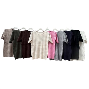 Sweter damski okrągły - Produkt Włoski