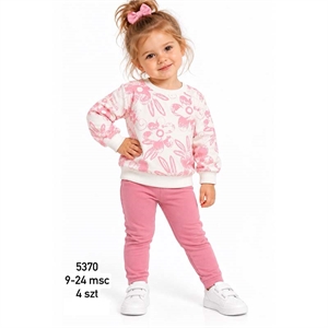 Komplet niemowlęcy produkt Turecki  9-24M