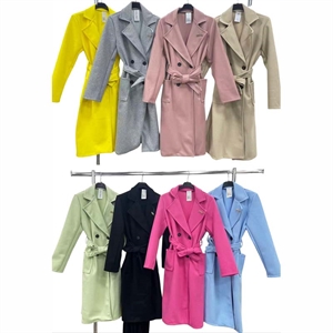 Płaszcz damski produkt Włoski