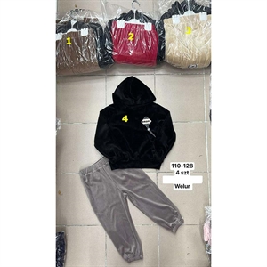 Komplet chłopięcy produkt Turecki  110-128