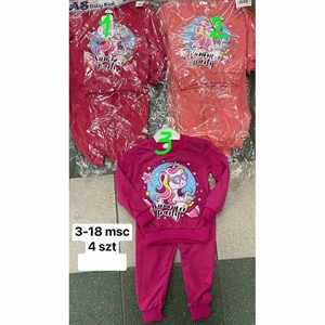 Komplet niemowlęcy produkt Turecki  3-18M