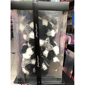 Prezent walentynkowy - Miś z różyczek 25cm