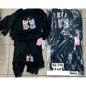 Komplet welurowy niemowlęcy produkt Turecki  92-110