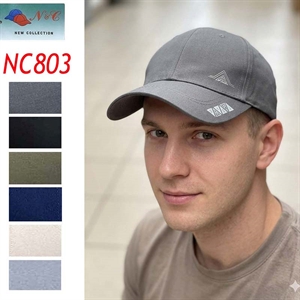 Czapka męska z daszkiem