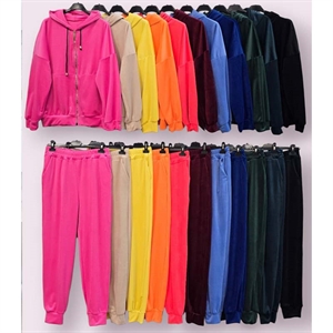 Komplet welurowy damski - Produkt Włoski