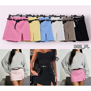 Szorty imitujące spódnicę - Produkt Włoski