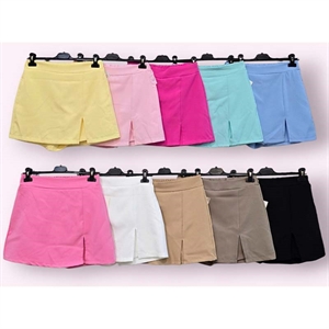 Szorty imitujące spódnicę - Produkt Włoski