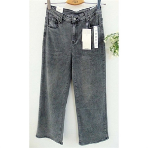 Jeansy damskie 38-48