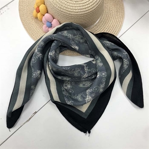 Chustka damska 70cm x 70cm