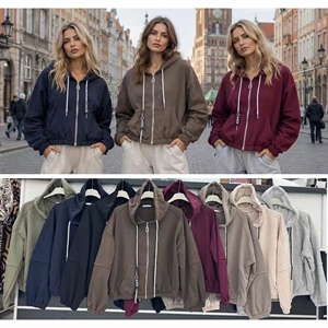 Bluza kangurka damska produkt Włoski