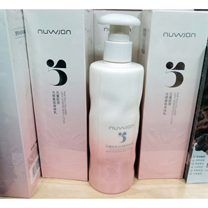 Lekki, perfumowany balsam do ciała z pięcioma składnikami kolagenowymi