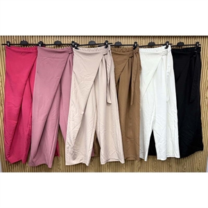 Spodnie damskie produkt Włoski