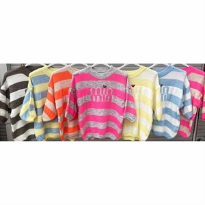 Sweter damski z krótkim rękawem w paski