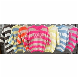 Sweter damski z krótkim rękawem w paski