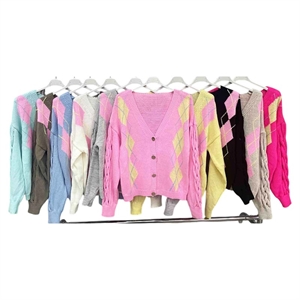 Sweter damski zapinany na guziki