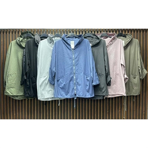 Narzutka damska - Produkt Włoski