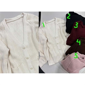 Sweter damski zapinany na guziki