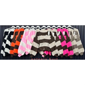 Sweter damski zapinany na guziki