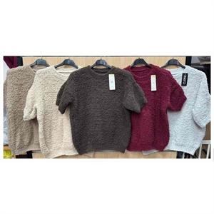 Sweter damski z krótkim rękawem - Produkt Włoski