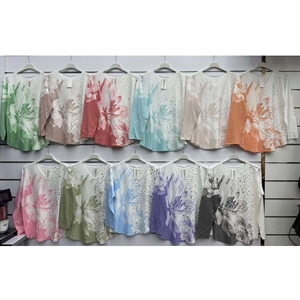 Sweter damski z dekoltem w serek