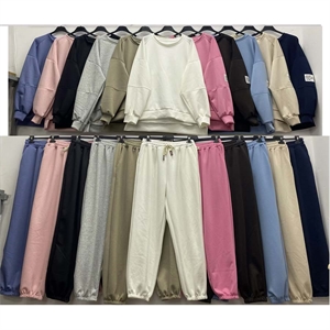 Komplet dresowy damski produkt Włoski