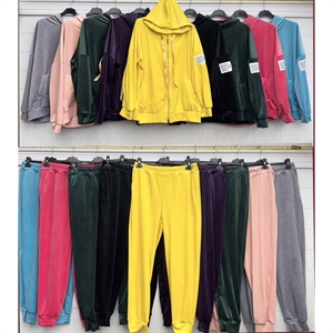 Komplet dresy welurowe produkt Włoski