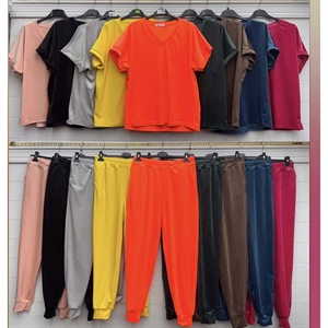 Komplet welurowy damski produkt Włoski