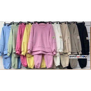 Komplet dresowy damski produkt Włoski