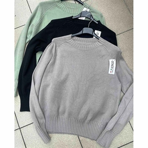 Sweter damski okrągły