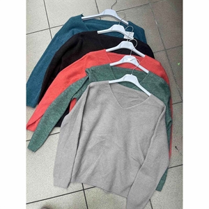 Sweter damski z dekoltem w serek