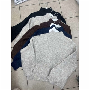 Sweter damski z półgolfem