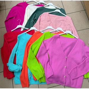 Sweter damski zapinany na guziki