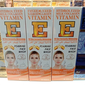 Pieniący się płyn do mycia twarzy