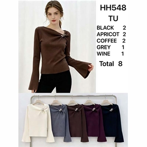 Sweter damski z dekoltem w serek