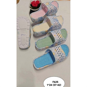 Klapki basenowe  37-42